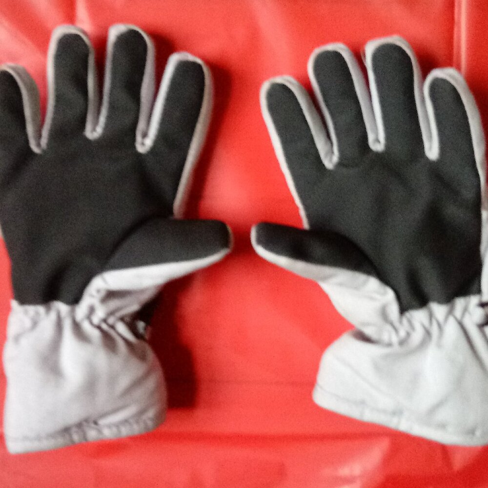 Swiss Tech toddler snow finger gloves